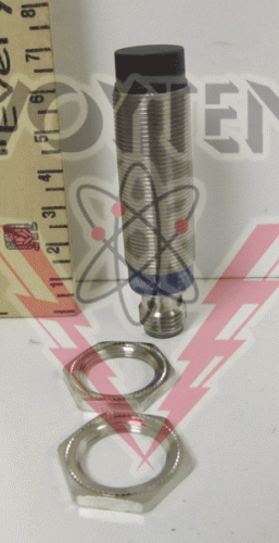 XS2M18MA250K Proximity Switch by Telemecanique