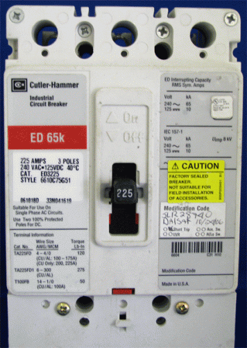 ED3225 w/ Shunt Trip Mod. Code SLR28740DA1SAT Circuit Breaker