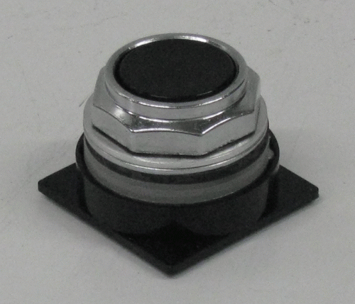 CR104PBG00B1 Heavy Duty Oiltight Pushbutton by General Electric
