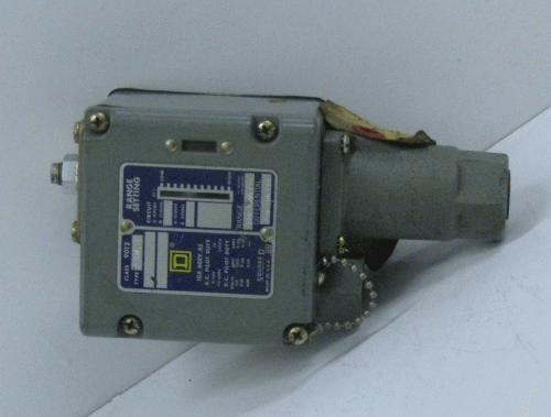 9012ADW27 Pressure Switch by Square D